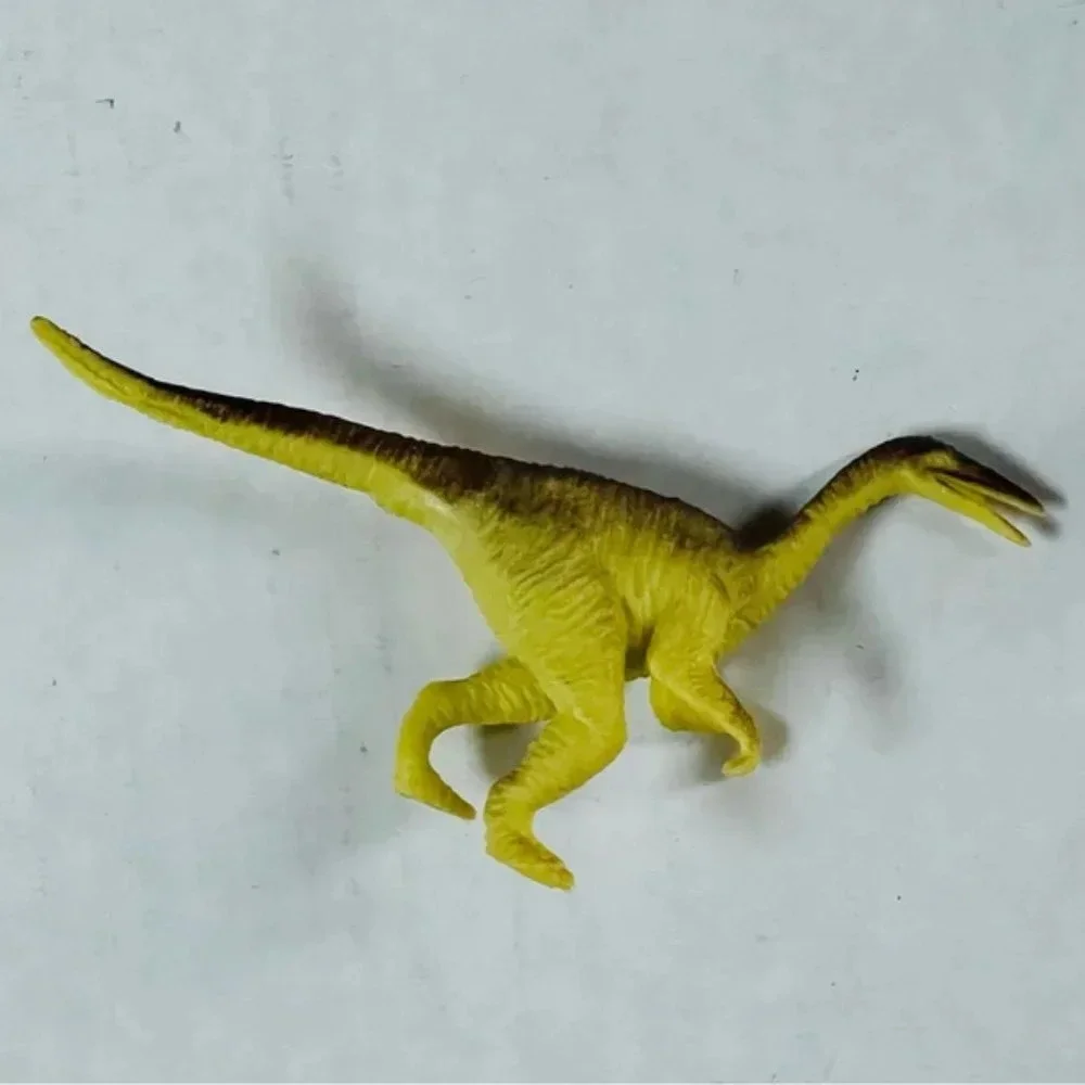 Dinosaur Action Figure Toy Lot of 4  Bright Color Multi Sizes Kids Toys Learning